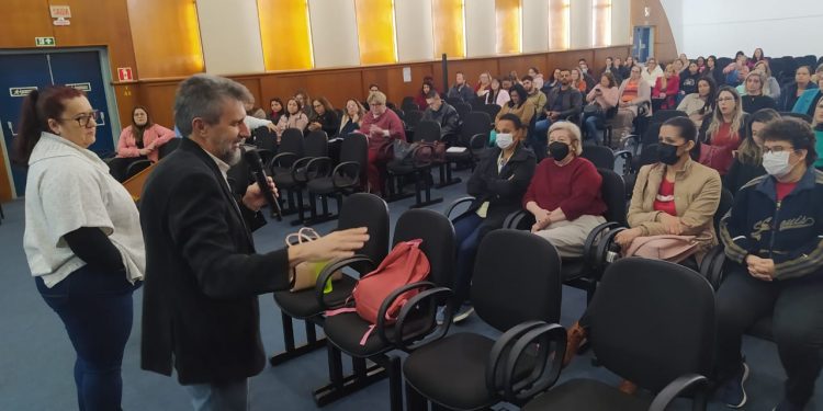 Prefeitura prepara gestão para aperfeiçoar fluxos de atestados e licenças