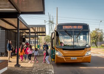 Programa “Itaipu vai à escola” fornece transporte para visitas de estudantes de Foz do Iguaçu