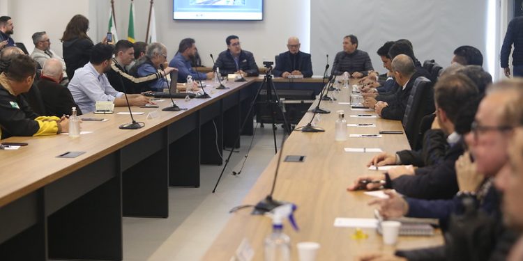 Diretor presidente Ferroeste apresenta estudo técnico, econômico e ambiental do terminal ferroviário em Foz