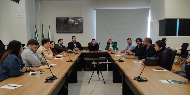 Comitê Gestor apresenta o Foz Desenvolve para cidades de Minas Gerais