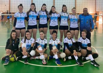 Vôlei feminino de Foz fica com o vice-campeonato da macrorregional dos Jogos da Juventude