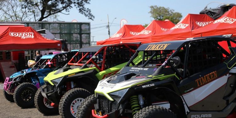 Vila Sertões: iguaçuenses acompanham ajustes finais das máquinas que irão competir no Rally dos Sertões
