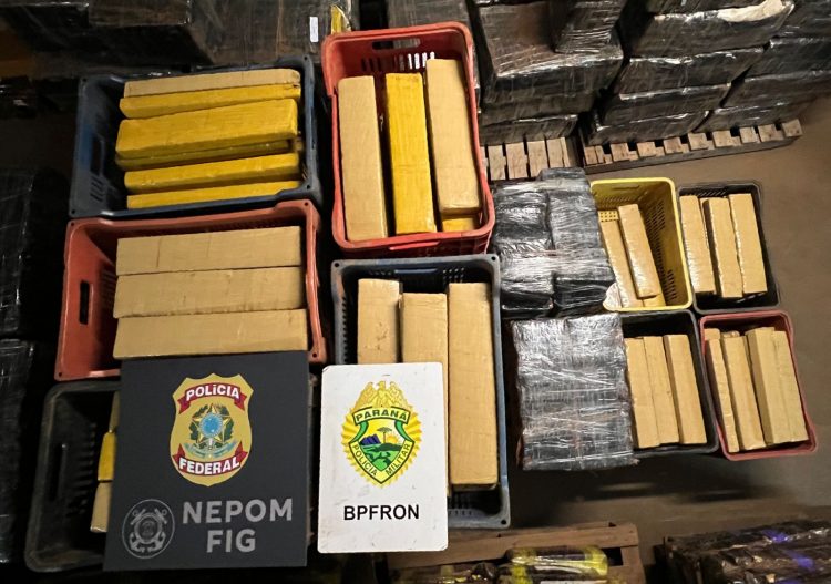 Meia tonelada de maconha é apreendida em Foz do Iguaçu