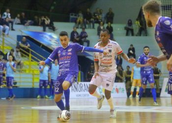 Foz Cataratas vence o Chopinzinho e diminui vantagem para o líder da Série Ouro