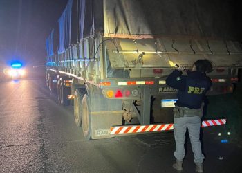 PRF apreende 50 quilos de maconha em Santa Terezinha de Itaipu