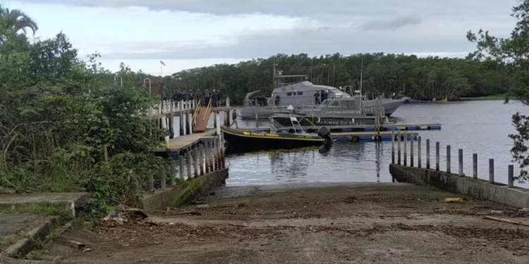 Marinha e PF apreendem 45 quilos de cocaína em Paranaguá