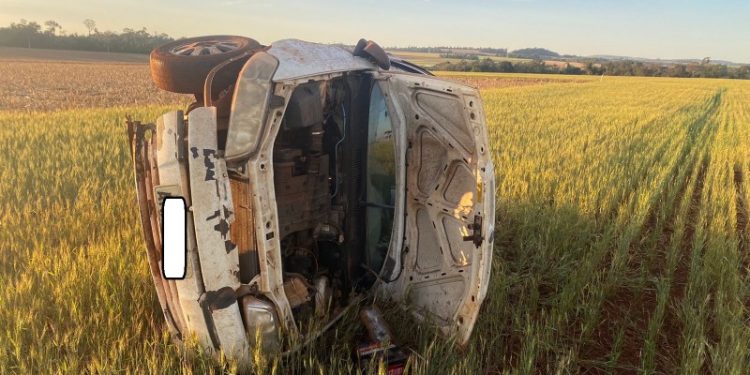 Palio é abandonado após acidente em Santa Helena