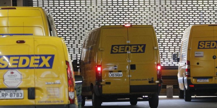CPF/CNPJ passam a ser exigidos para envio de encomendas nacionais