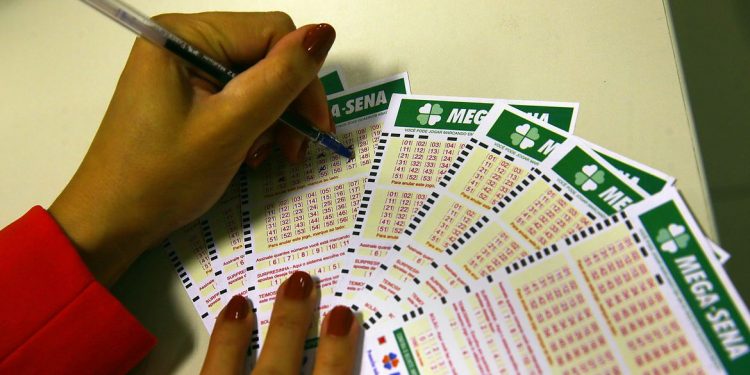 Mega-Sena deste sábado sorteia prêmio de R$ 3 milhões