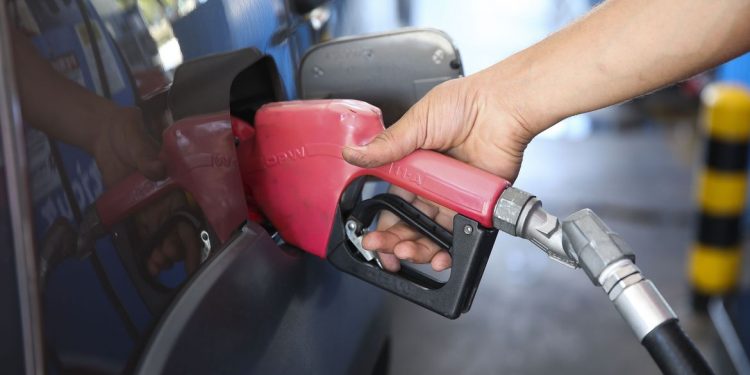 Petrobras reduz preço de venda do diesel para as distribuidoras