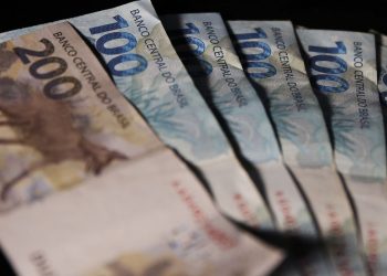 Decreto regulamenta crédito consignado no Auxílio Brasil