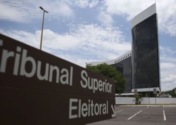 Justiça Eleitoral recebe 1,3 mil denúncias de propaganda irregular