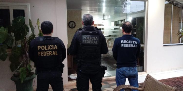 PF e Receita Federal desarticula tráfico de cosméticos medicinais do Paraguai