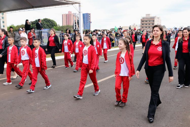 Imagens do desfile pelos 200 anos de Independência do Brasil