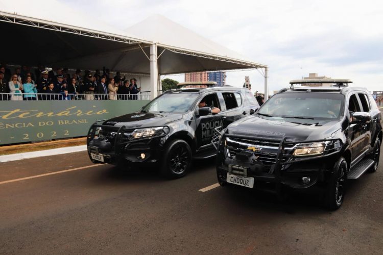 Imagens do desfile pelos 200 anos de Independência do Brasil
