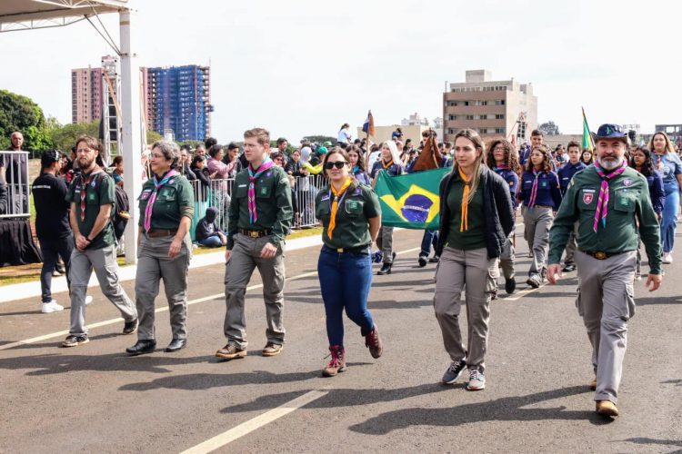 Imagens do desfile pelos 200 anos de Independência do Brasil