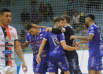 Foz Cataratas toma gol nos últimos segundos e é derrotado pelo Operário