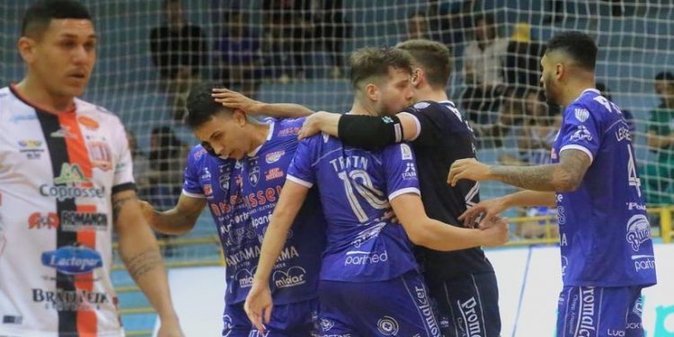 Foz Cataratas toma gol nos últimos segundos e é derrotado pelo Operário