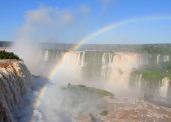 Mais de 100 mil visitantes conheceram as Cataratas do Iguaçu em agosto