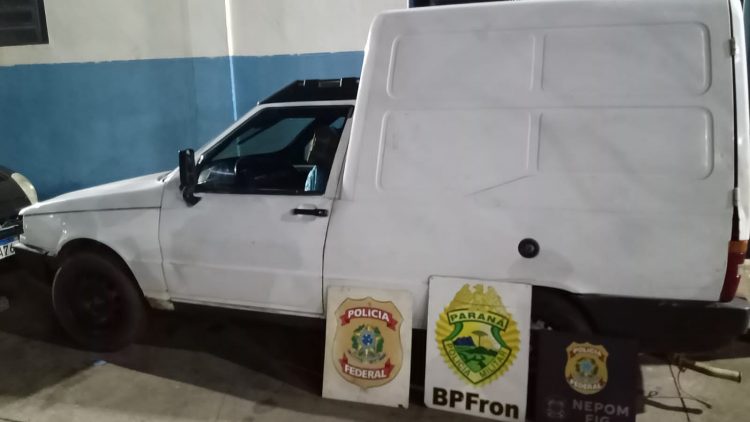 Cigarros contrabandeados são apreendidos no Lago de Itaipu