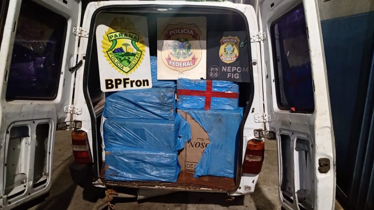 Cigarros contrabandeados são apreendidos no Lago de Itaipu