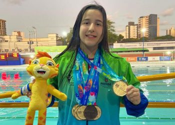 Nadadora iguaçuense fica entre os destaques dos Jogos Escolares Brasileiros em Aracaju