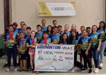 Equipe de badminton da Vila C garante medalhas no Circuito Paranaense da modalidade