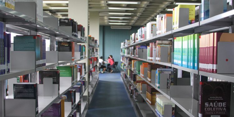 Mestrado em História da UNILA oferece 26 vagas para alunos regulares