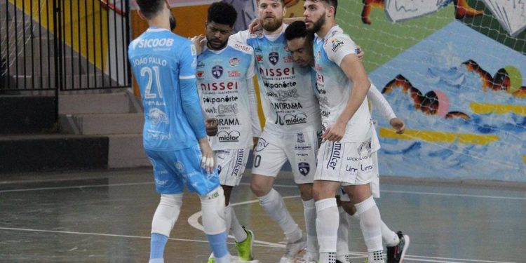 Foz Cataratas vence o Mariópolis e mantém a terceira colocação na Série Ouro