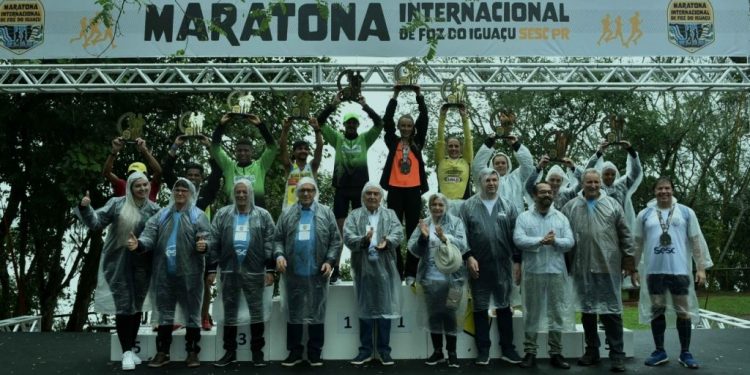 Brasileiros marcam pódio da 13ª Maratona Internacional de Foz do Iguaçu Sesc-PR
