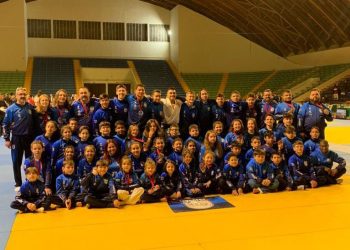 Equipe de judô de Foz traz 19 medalhas da Copa Paraná disputada em Curitiba