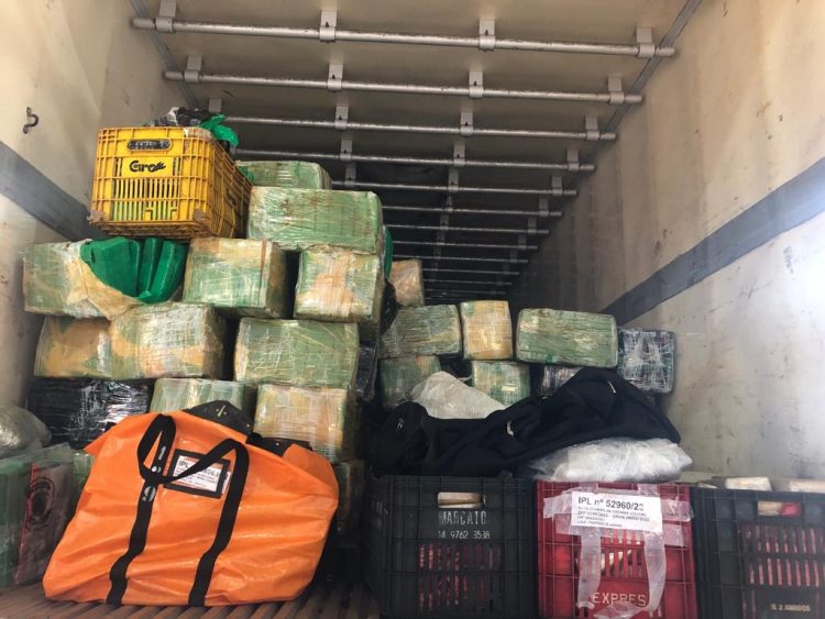 Polícia Federal incinera mais de 4 toneladas de drogas