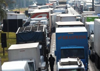 Prazo de declaração para Auxílio Caminhoneiro termina nesta segunda-feira