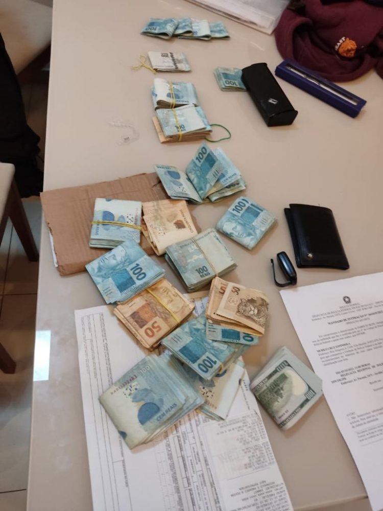 PF e Receita Federal desarticula tráfico de cosméticos medicinais do Paraguai