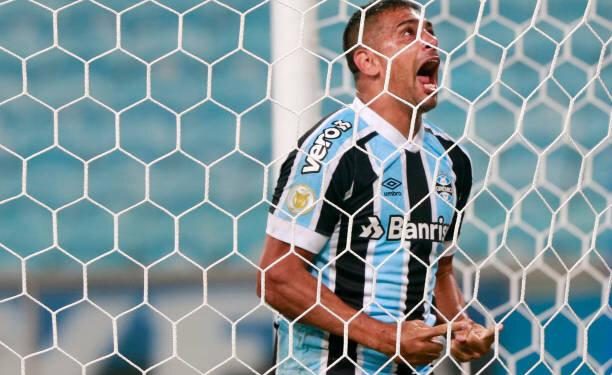 Diretoria do Londrina repensa decisão e jogo contra o Grêmio deve voltar para o Estádio do Café