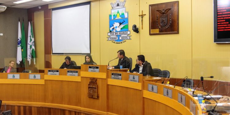 Comissão que investiga denúncia de “rachadinha” contra Galhardo encerra depoimentos