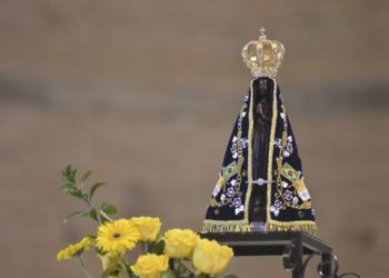 Imagem peregrina de Nossa Senhora Aparecida chega a Foz do Iguaçu no domingo