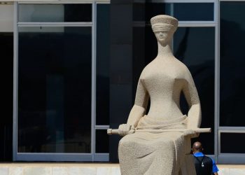 Por 7 votos a 4, STF confirma suspensão do piso da enfermagem