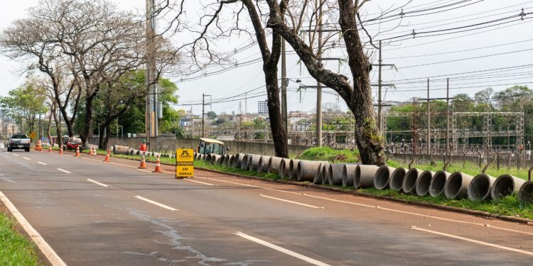 Avança a última fase das obras na Avenida Tancredo Neves