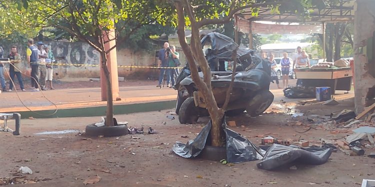 Polícia investiga morte das jovens em grave acidente