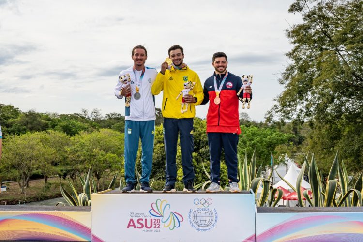 Competindo “em casa”, atletas se consagram no Sul-Americano