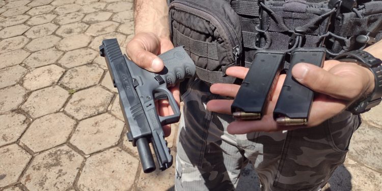 Choque prende dupla suspeita de assaltos em Foz do Iguaçu