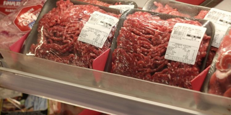 Venda de carne moída terá novas regras a partir de novembro