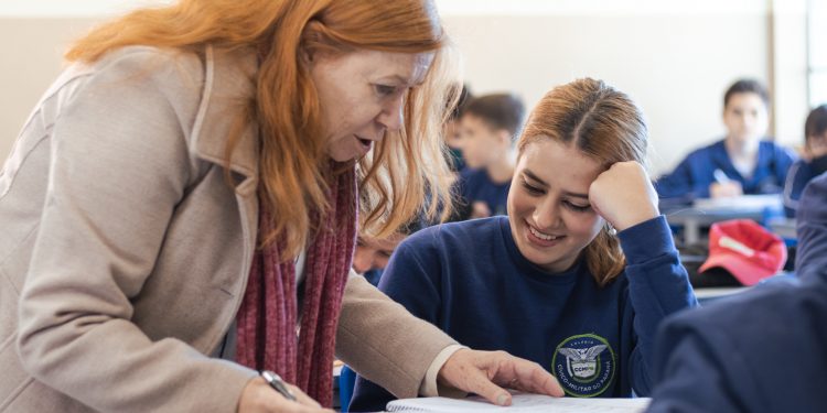 Secretaria de Educação divulga calendário escolar de 2023 para a rede estadual