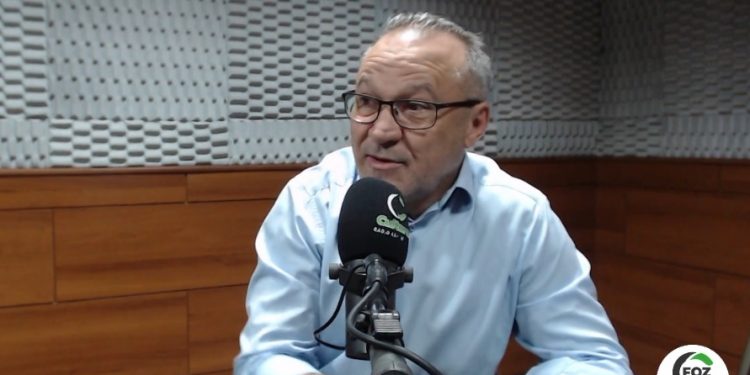 “Infelizmente a prática da rachadinha já não é novidade pra ninguém”, disse Ney Patrício