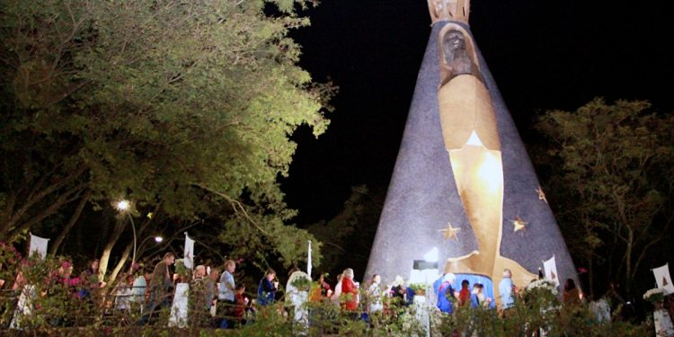 Itaipulândia realiza celebrações no dia da Padroeira