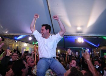 Ratinho Junior é reeleito governador do Paraná
