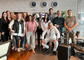 Visit Iguassu recebe Famtour promocional de novo voo da Azul