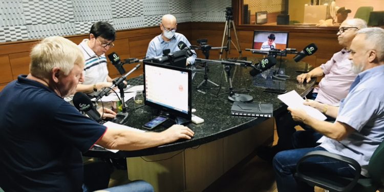 Entidades discutem aumento no número de vereadores em Foz do Iguaçu