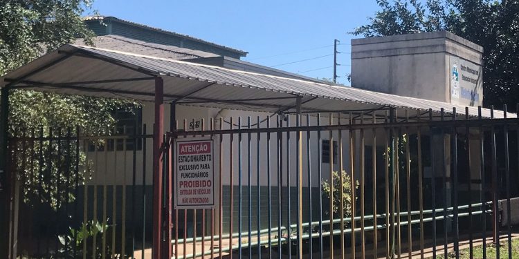 Criança de 2 anos é esquecida em Cmei de Foz do Iguaçu